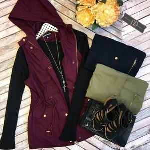 PLUM HOODED VEST